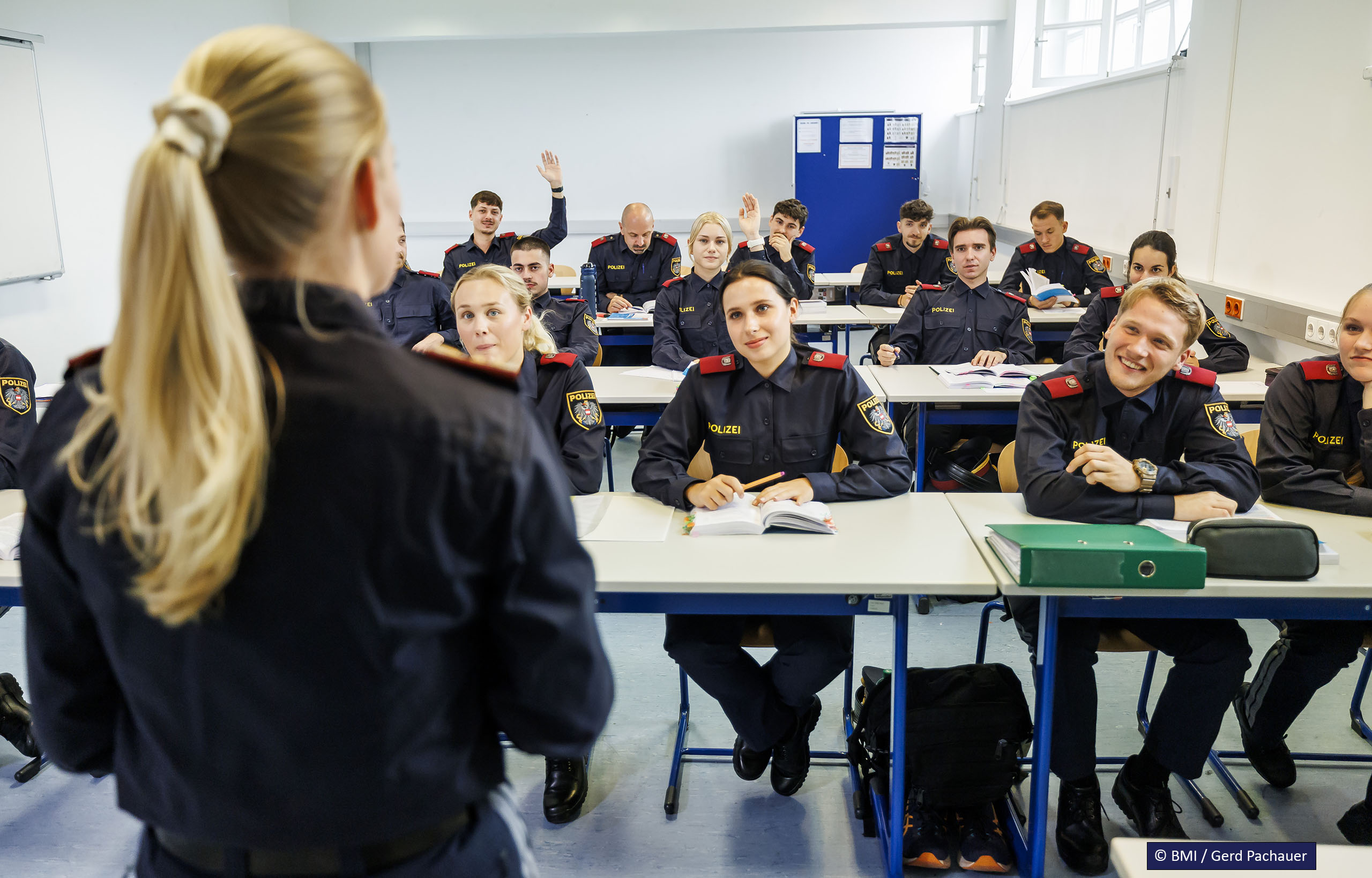 Polizistinnen und Poloizisten während einer Ausbildungseinheit, Foto: BMI/Gerd Pachauer