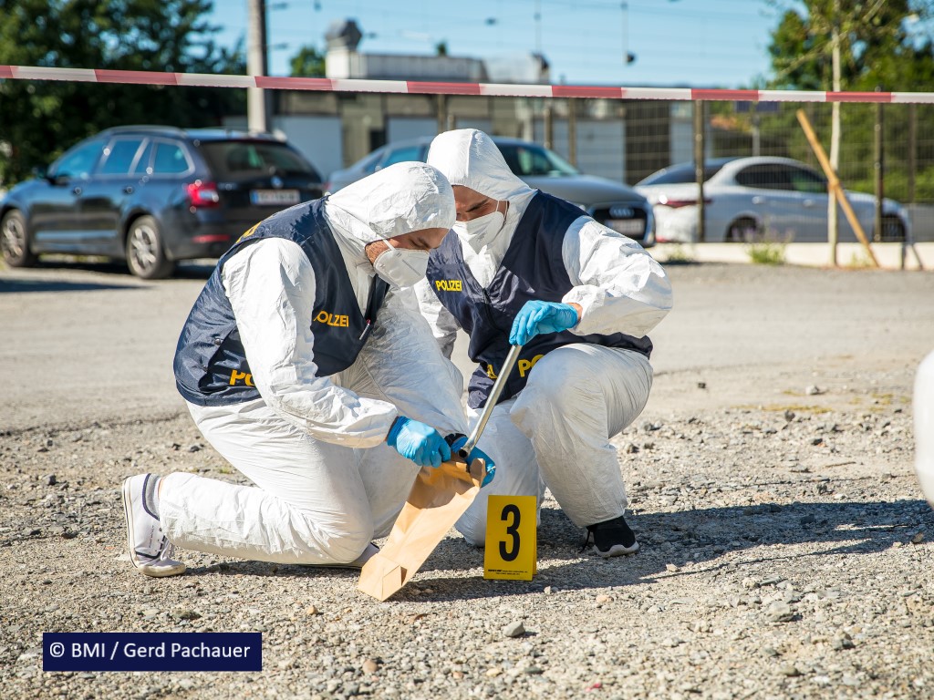 Bild der Kriminalpolizei © BMI / Gerd Pachauer