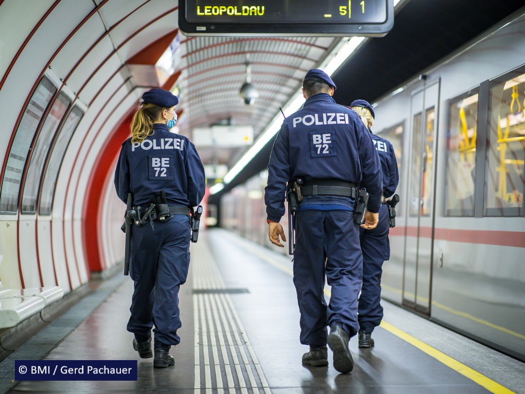 Bild der Bereitschaftseinheit &copy BMI / Gerd Pachauer